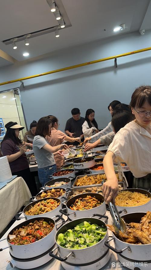 吃饭为了好看，每周末都有人排队吃“漂亮饭”