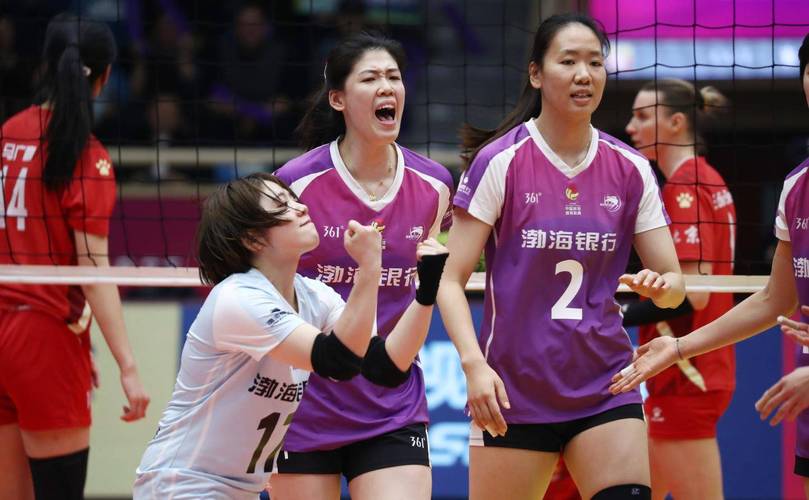 风云突变！天津女排第三局22-25山东，功亏一篑，领先5分被追上