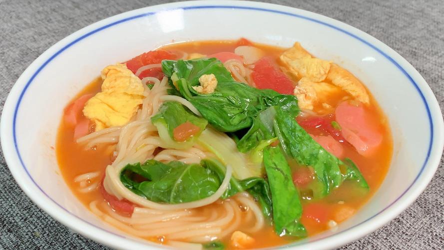 5分钟就能搞定的西红柿鸡蛋面，比肉丝面还要好吃，全家人都爱吃