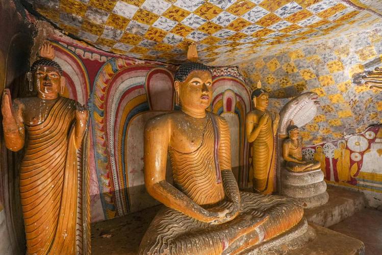 探寻世界文化遗产，斯里兰卡丹布拉石窟寺