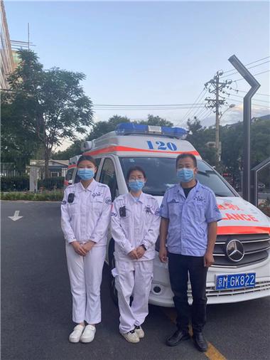20分钟生死时速！济南交警为呼吸衰竭婴儿狂飙开道，网友泪目