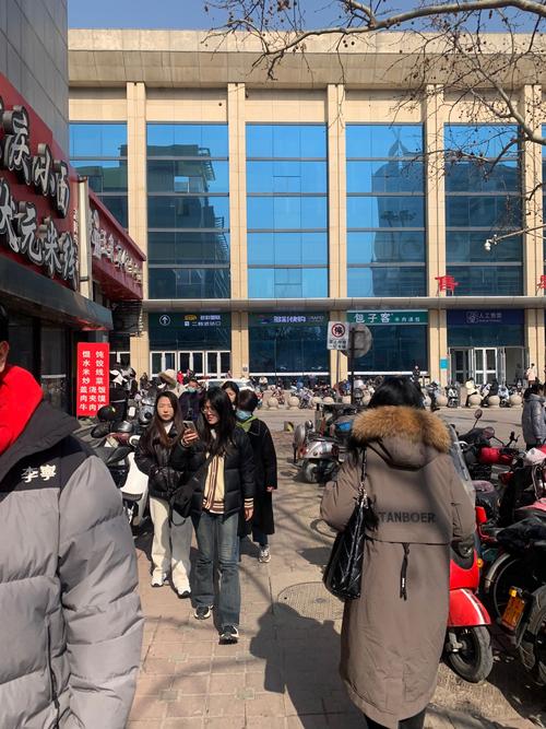 去省厅办事儿，济南西站进站的时候偶遇青铜剑#火车迷爱好者