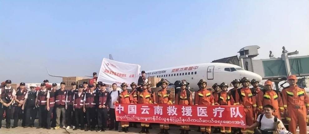 活埋数百华人的公寓，已充满腐臭味，中国救援队传来好消息