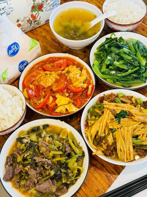 广东人今晚吃什么？四菜一汤，白饭任装，做法简单又好吃