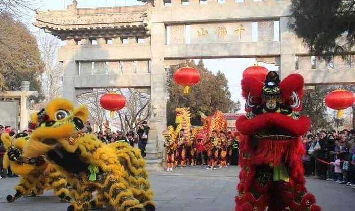 清明假期第二天，济南30家景区共接待游客71.61万人次