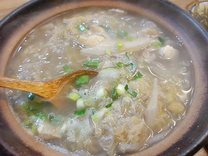 宝泉岭商业街喜陶陶砂锅