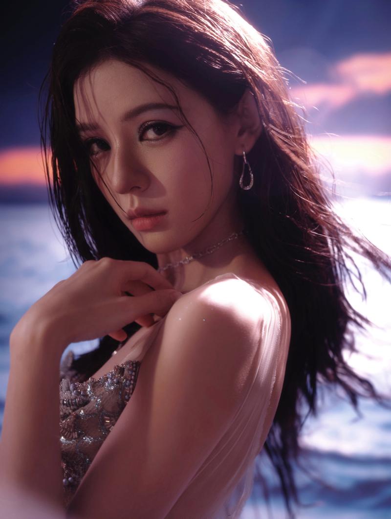 王思聪的“最美前任”张予曦，穿超小码身材太撩人！