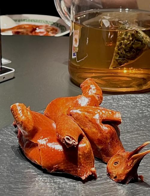 带青海互助老板下饭店，吃濮阳北街特色鸽子，吃完赞不绝口不孬