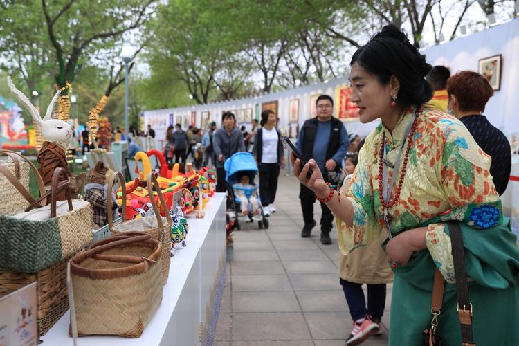 来天安千树，赶“山东大集”上百种齐鲁特色农品正在苏州河畔展销